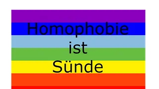 Regenbogenfahne mit "Homophobie ist Sünde"